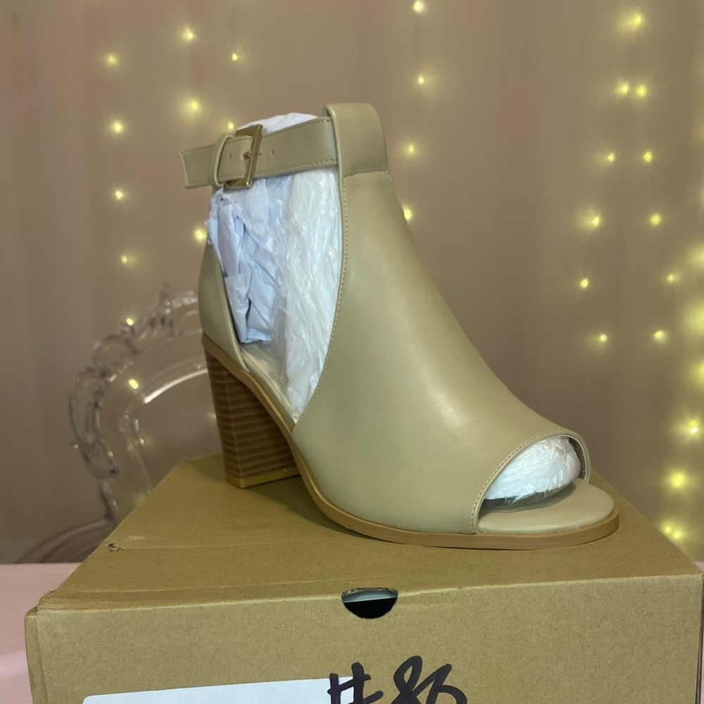 Chic Tan Peep-Toe Heeled Boots